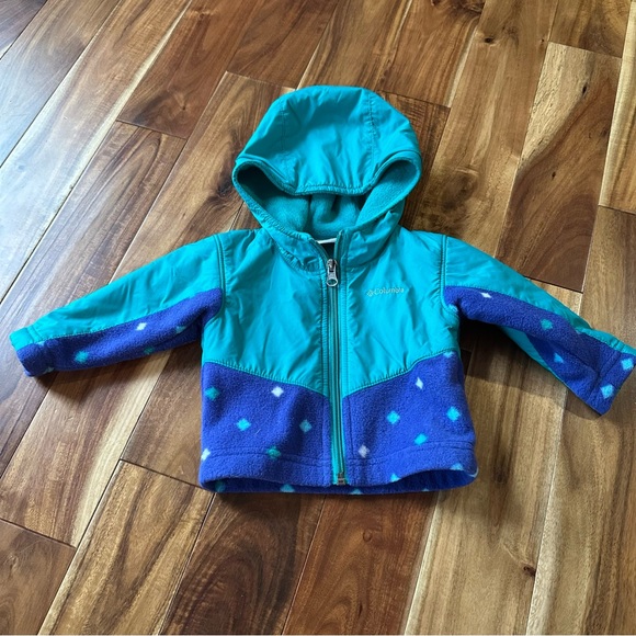 Columbia Zip up hooded sweatshirt. Size 3-6 months. - Picture 1 of 5